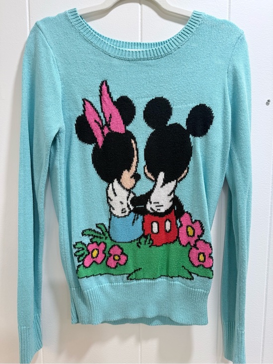 H&M Sweaters - H&M Light Blue Minnie & Mickey Graphic Crewneck Sweater